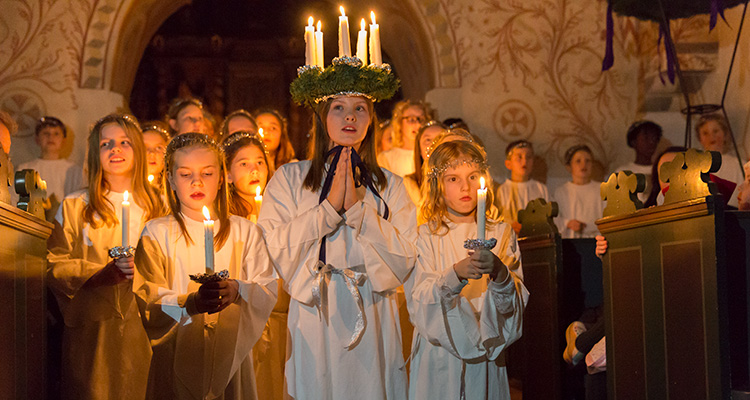 Kor - Luciaoptog i Tybjerg Kirke